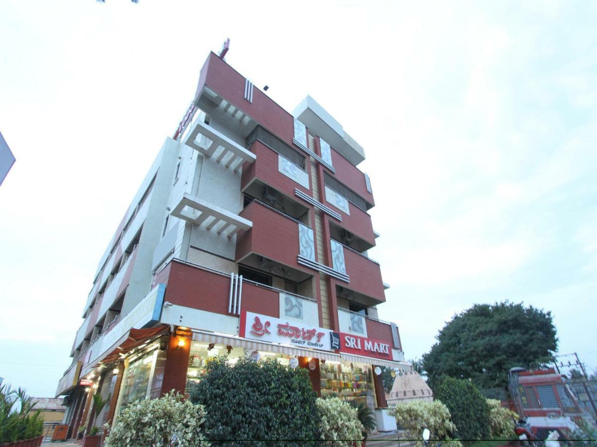 Oyo 19957 Annapoorna Castle Kadur Exterior photo